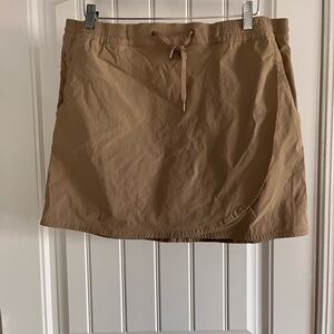 Eddie Bauer Women's Size Large Tan Tulip Hem Built in Shorts Skort Drawstring